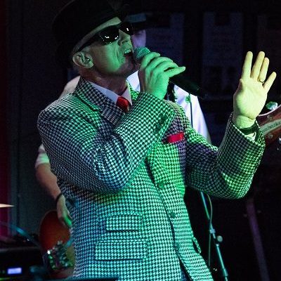 181005_Baggy_Trousers_Retro_Bar_18a